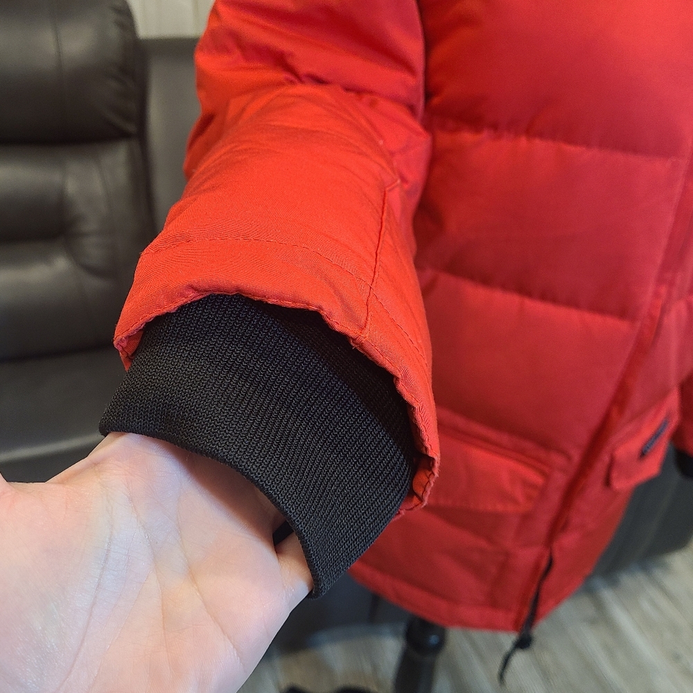 Canada Goose Red Puffer Jacket - Picture 4 of 14